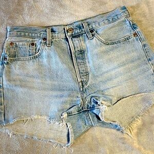 Levi’s Premium 501 Original Shorts - SIZE 29